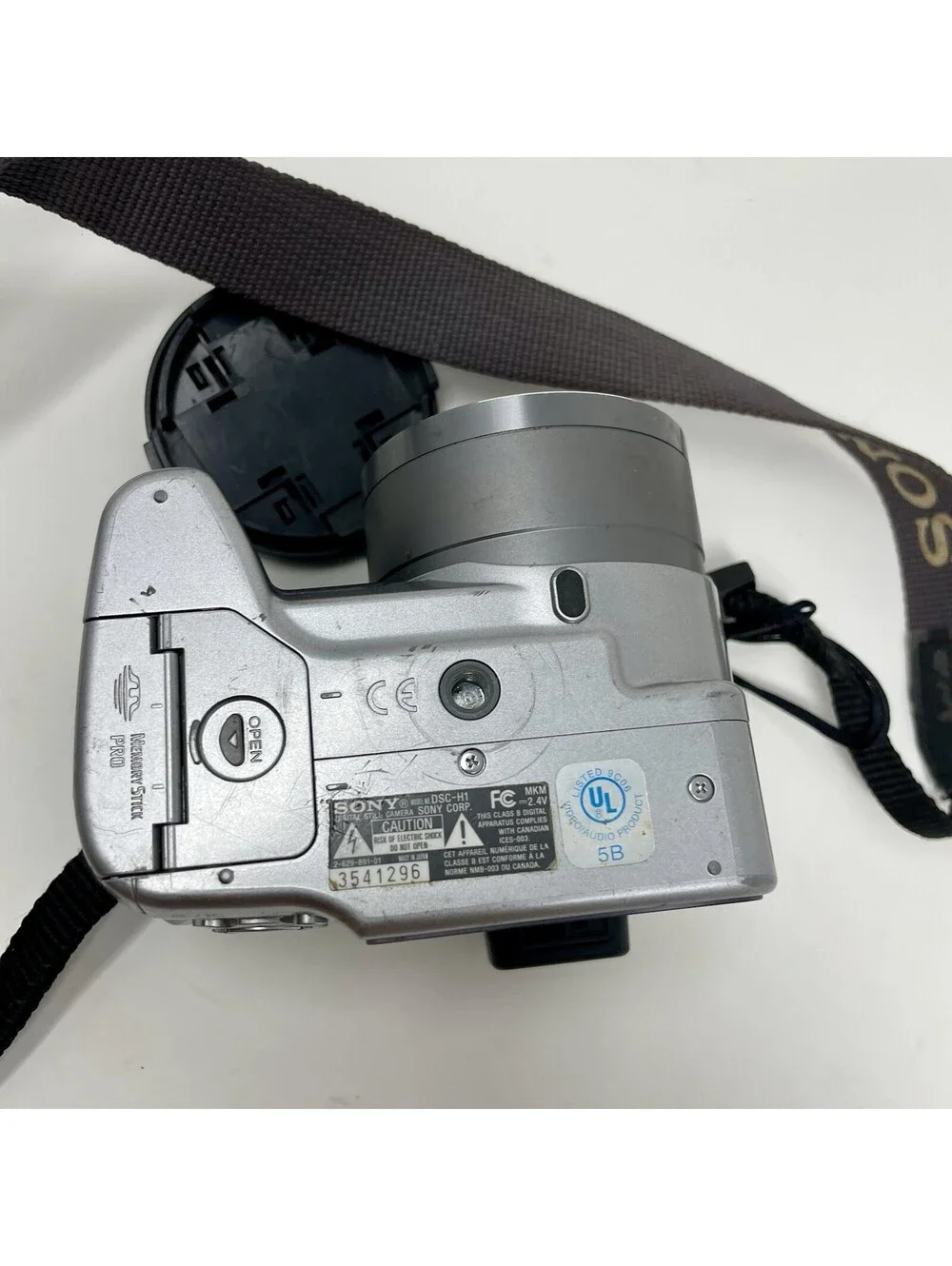 Sony Cyber Shot Camera DSC-H1 12X Optical Zoom 5.1 MP - Clean. No SD Card